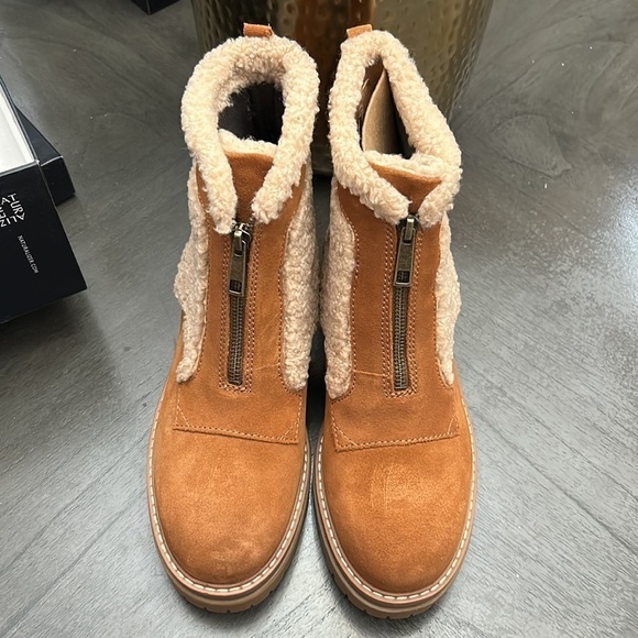 Naturalizer Tawny Brown Jett Suede Boot - Picture 4 of 8